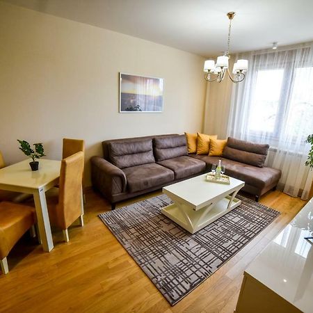 Klub Satelit Zlatibor Bed & Breakfast Ngoại thất bức ảnh