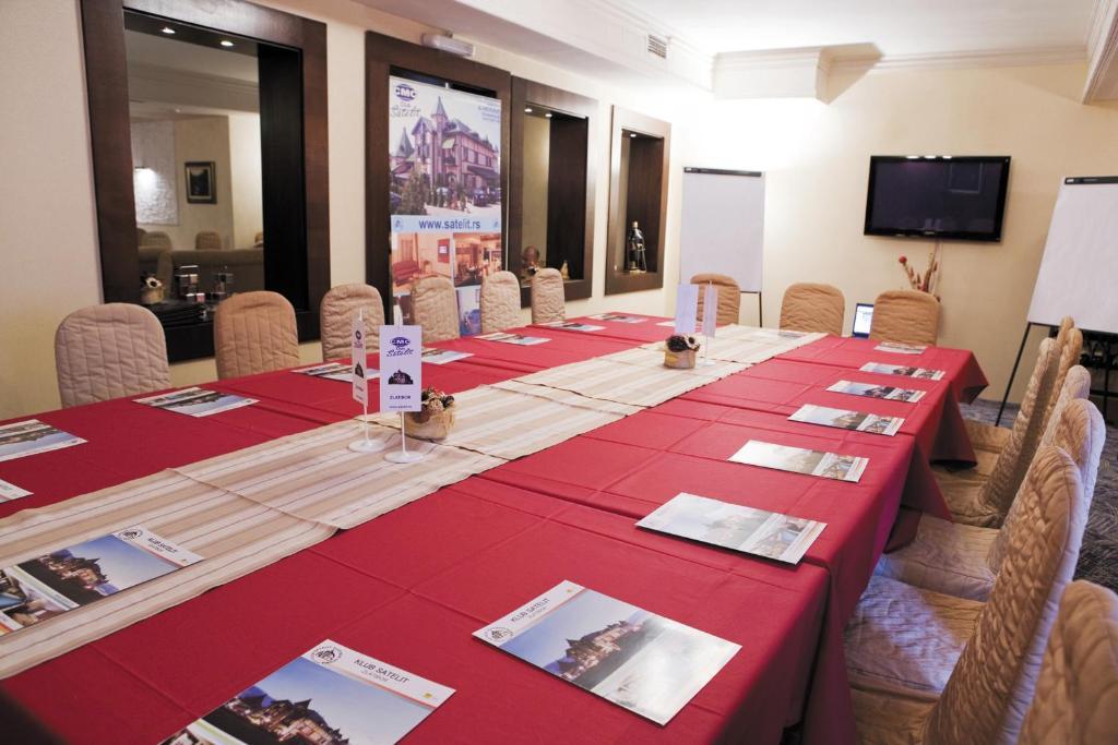 Klub Satelit Zlatibor Bed & Breakfast Ngoại thất bức ảnh