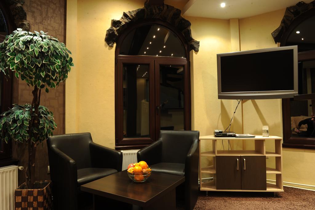 Klub Satelit Zlatibor Bed & Breakfast Ngoại thất bức ảnh