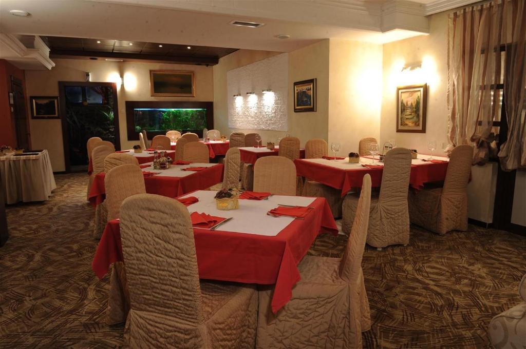 Klub Satelit Zlatibor Bed & Breakfast Ngoại thất bức ảnh