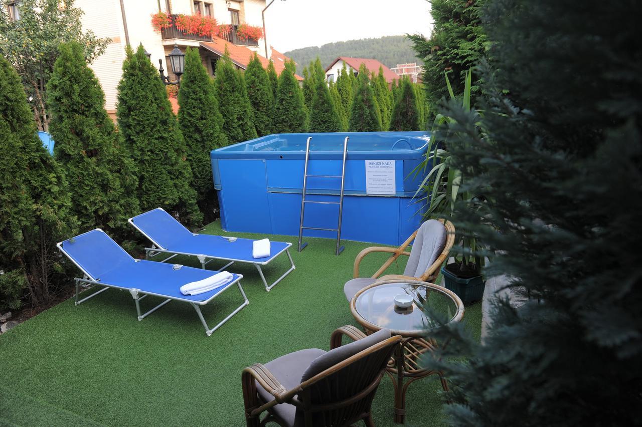 Klub Satelit Zlatibor Bed & Breakfast Ngoại thất bức ảnh