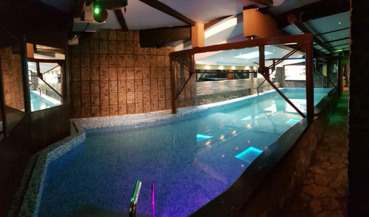 Klub Satelit Zlatibor Bed & Breakfast Ngoại thất bức ảnh